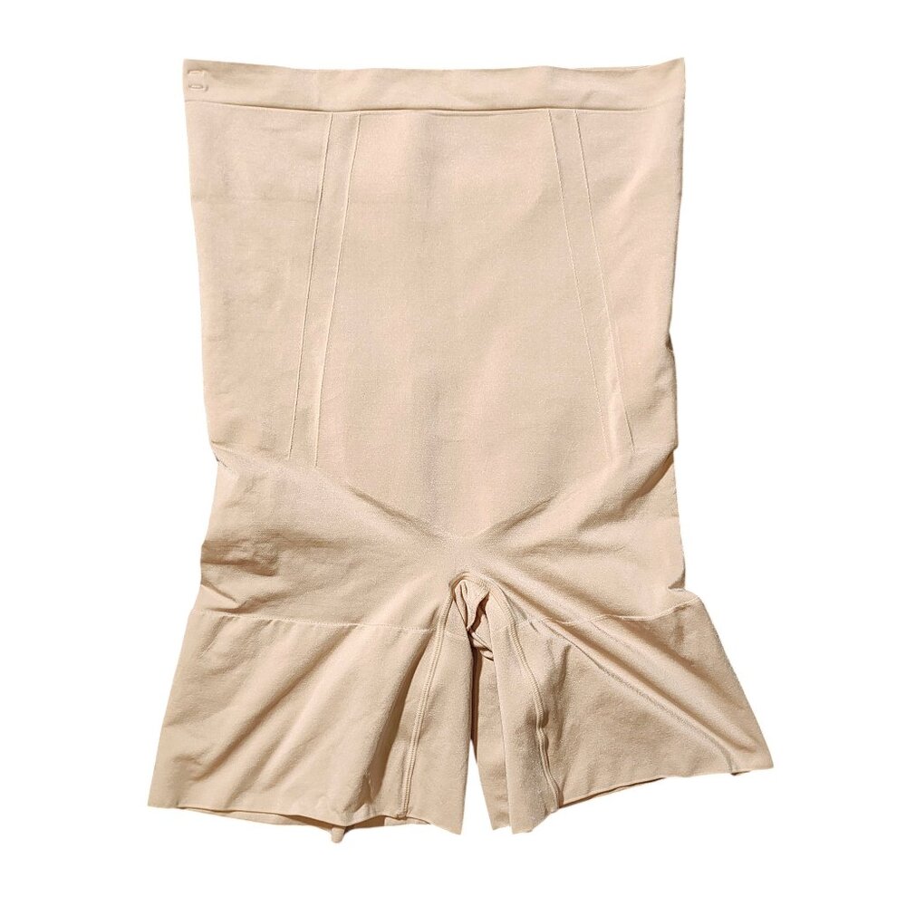 Spanx Sculpt OnCore High Waisted‎ Mid-Thigh Short